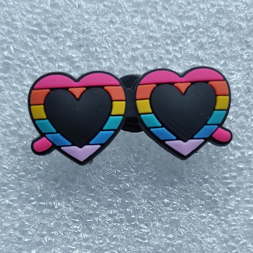 ⭐3/$10🆕Heart-Shaped Rainbow Shoe Bag Charms Croc s Unisex